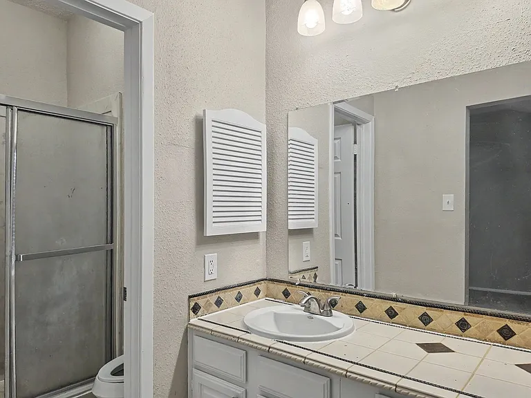 22511 Braken Manor Ln — Photo 9