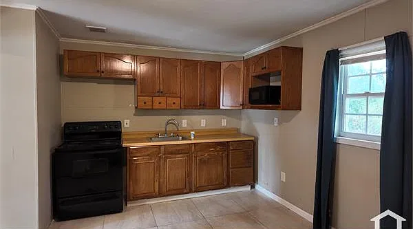 3 bed, 1150 sqft, $1,350 — Photo 4