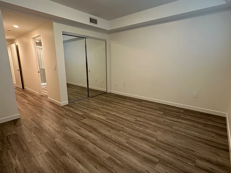 5327 Hermitage Ave — Photo 13