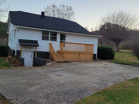 3rd image of 128 Walking Rd