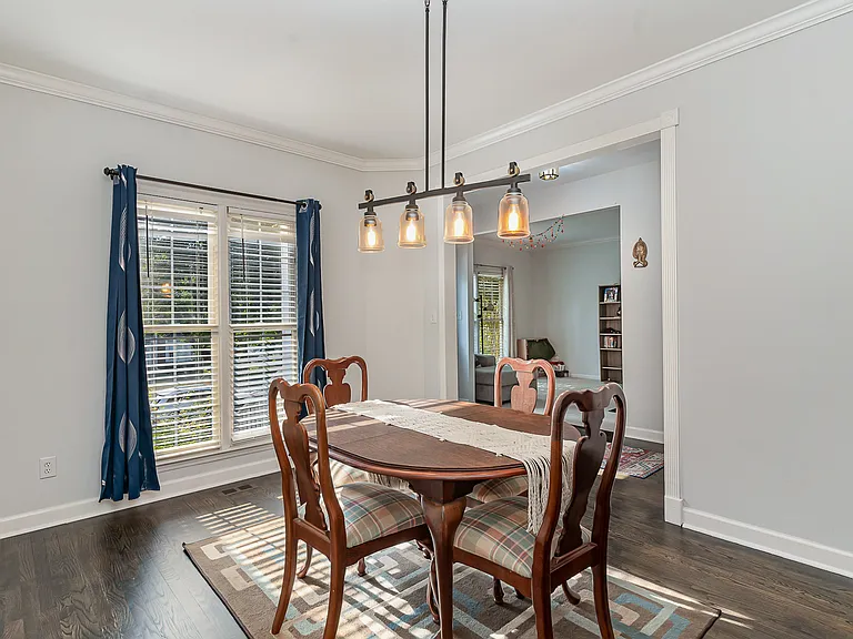 203 Brook Creek Dr — Photo 11
