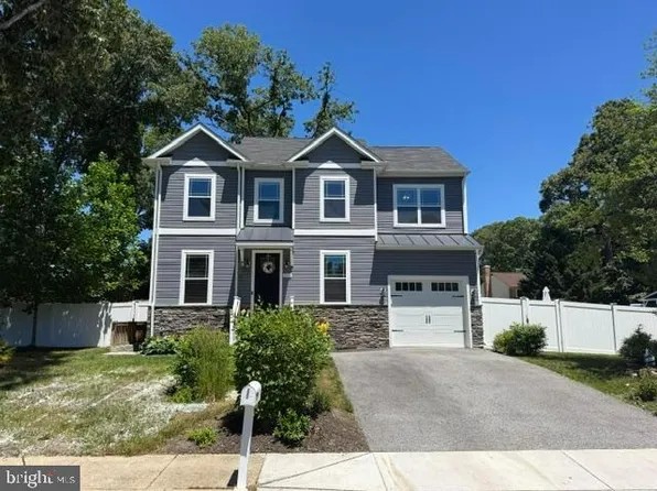 209 Pennsylvania Ave, Pasadena, MD 21122