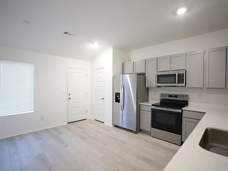 5250 Orchard Pass — Photo 3