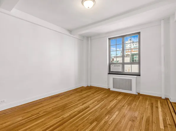 208 West 23rd Street image 1 of 15