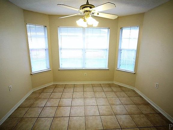 5th image of 3001 Flintlock Dr