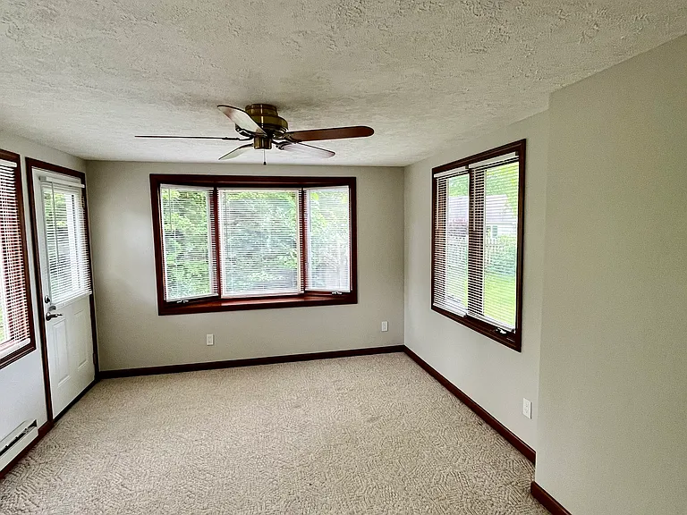 16 Woodacre Dr — Photo 28
