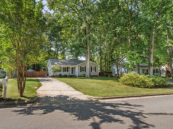 2nd image of 223 Trillingham Ln