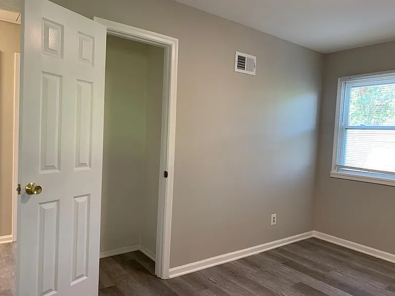 1803 Anderson Rd — Photo 17
