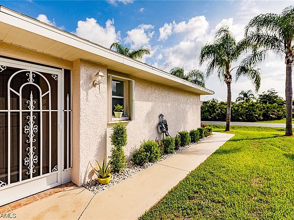 3rd image of 468 Bethany Village Cir