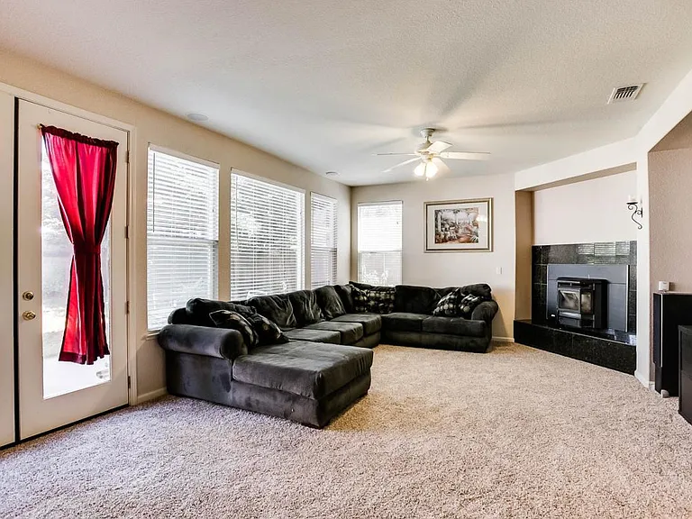 825 Rio Grande Dr — Photo 6