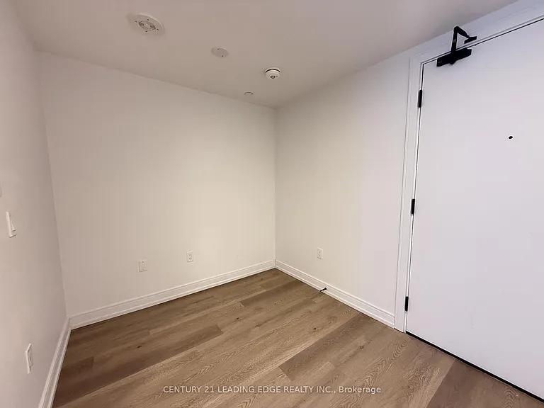 1 Jarvis St #602 — Photo 7