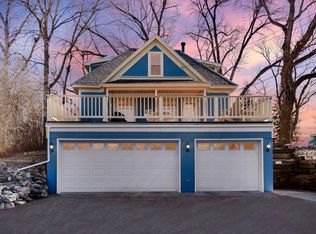 8433 Kennedy Memorial Dr, Saint Bonifacius, MN 55375