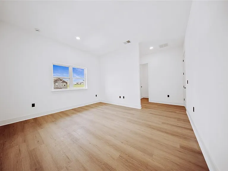 156 Caladium Ave — Photo 27