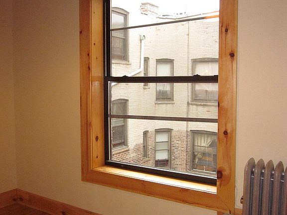 5th image of 246 Bainbridge St APT 7