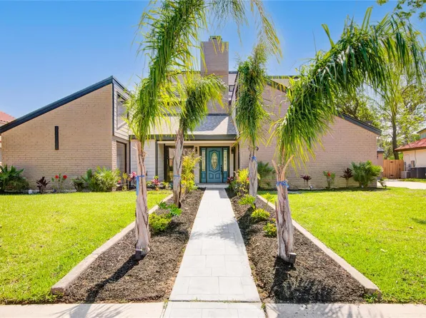 16406 Brook Forest Dr, Houston, TX 77059