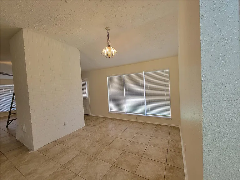2034 Village Park Dr — Photo 5