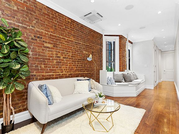 4th image of 204 E 90th St APT 3W