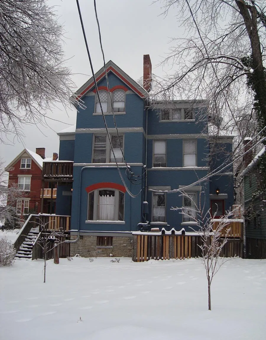 2 bed, $1,395 — Photo 1