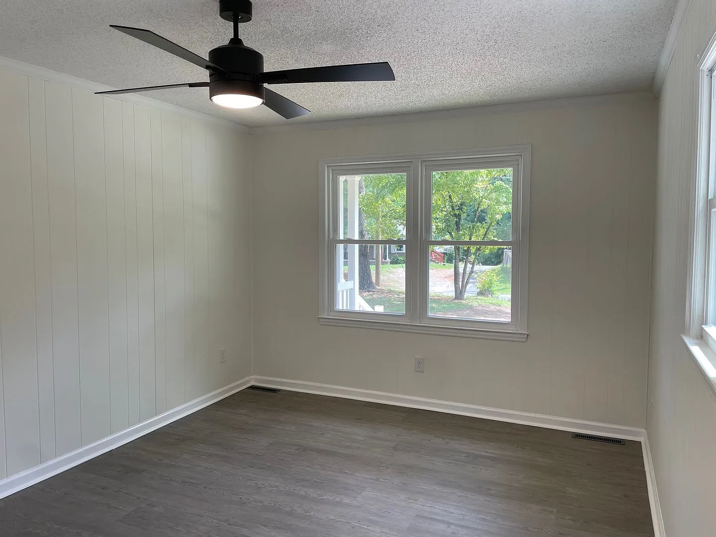 Newly Renovated 3 Bed, 2 Bath Brick Home Located In Troy! — Photo 2