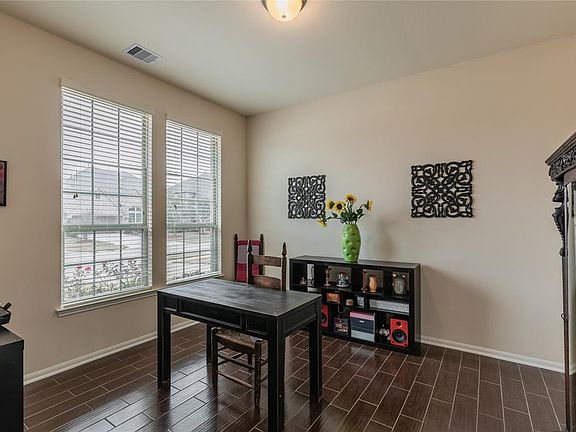 4th image of 29102 Erica Lee Ct