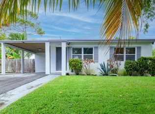471 Ficus Tree Dr, Lake Worth, FL 33462