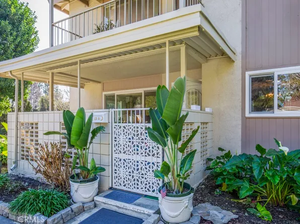 121 Via Estrada Unit B, Laguna Woods, CA 92637