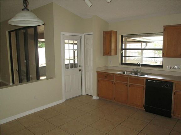 3rd image of 4505 Wyndcliff Cir