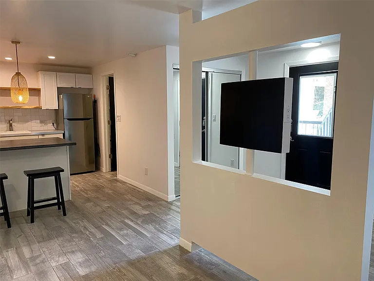5802 Circulo Dr #4D — Photo 3