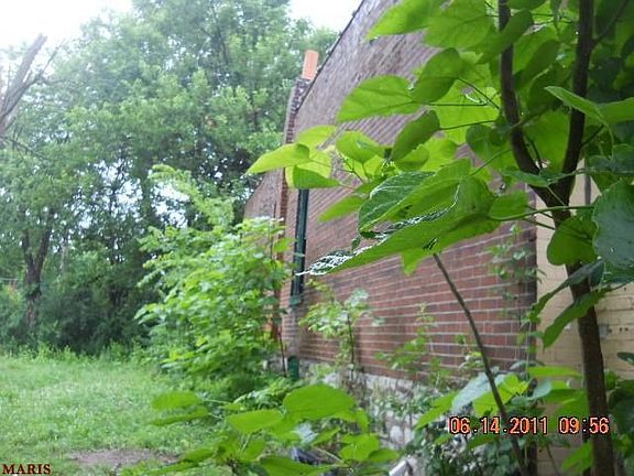 5th image of 5715 Theodosia Ave