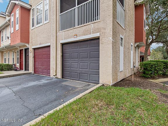4th image of 10075 GATE Parkway N #2001