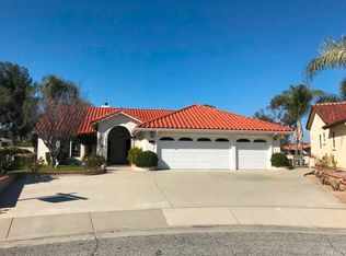 1877 Pinyon St, Hemet, CA 92545