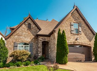 1027 Jarman Ln, Gallatin, TN 37066
