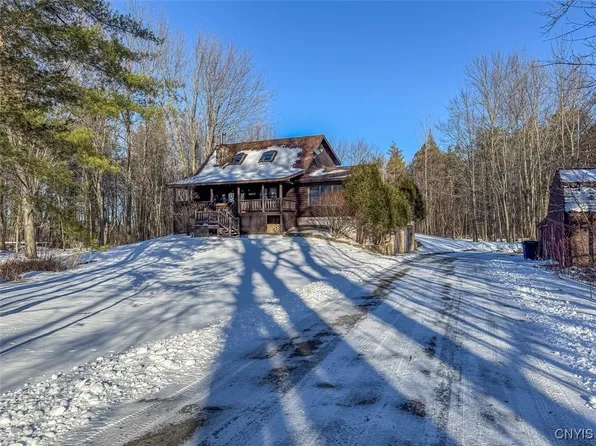 337 Adams Rd, Sackets Harbor, NY 13685