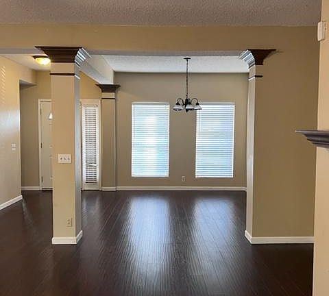 2nd image of 2202 Heather Dr