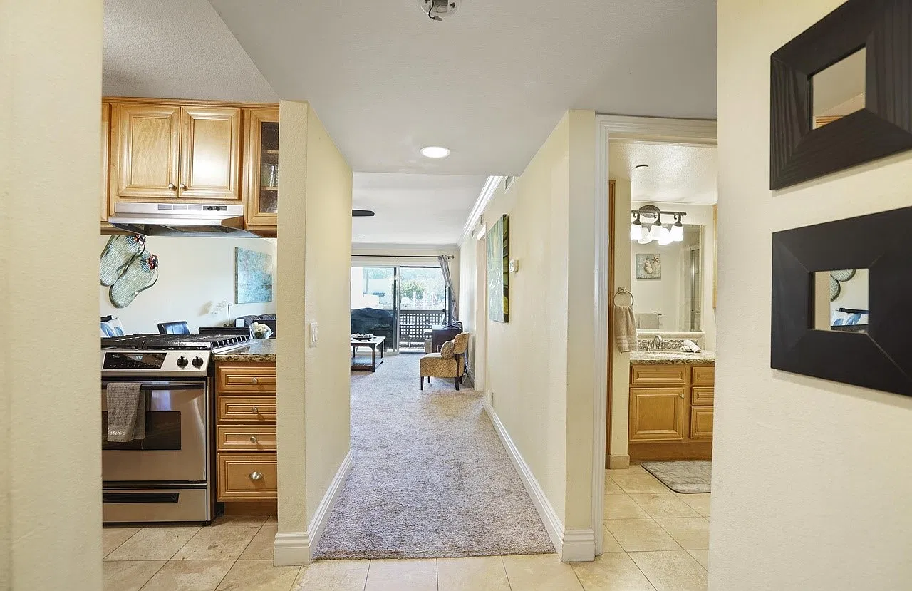 7509 Draper Ave — Photo 3