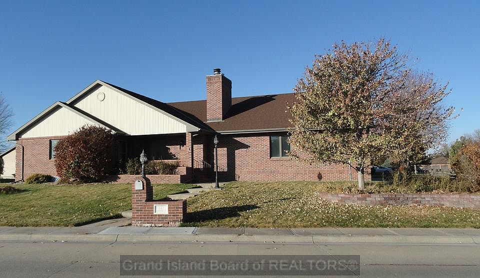 1st image of 812 Kennedy Dr