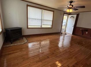 2494 N Grandview Dr, Warsaw, IN 46582