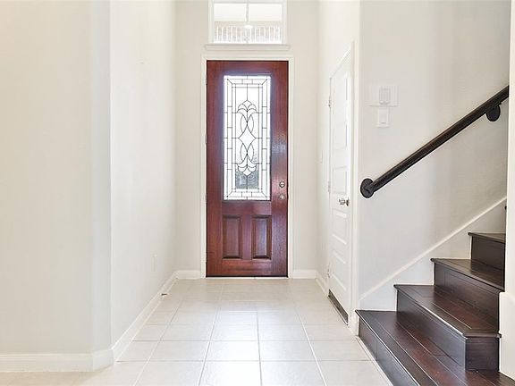 3rd image of 4431 Rolling Field Ln
