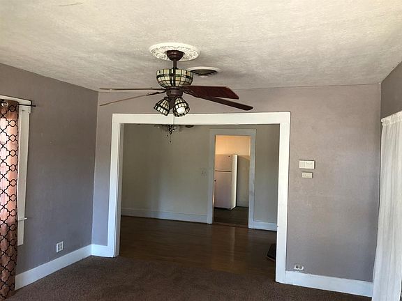 3rd image of 739 Olive St