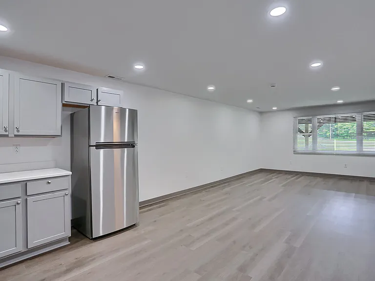 124 Kathleen Dr #3 — Photo 24