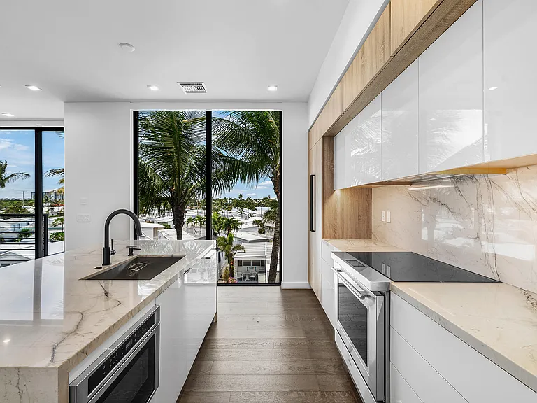 11505 Old Ocean Blvd — Photo 12