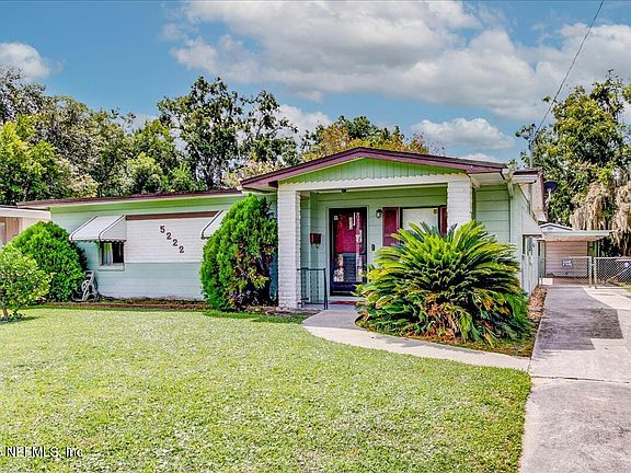 3rd image of 5222 HOLLYCREST Drive