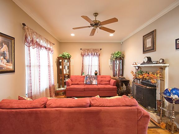 3rd image of 1212 Park St