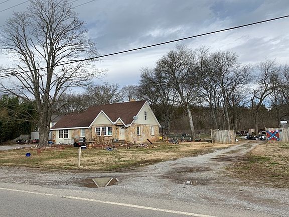 2nd image of 4203 Woodbury Pike