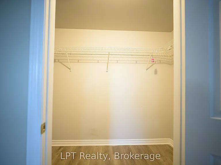 317 Queen St #103 — Photo 11
