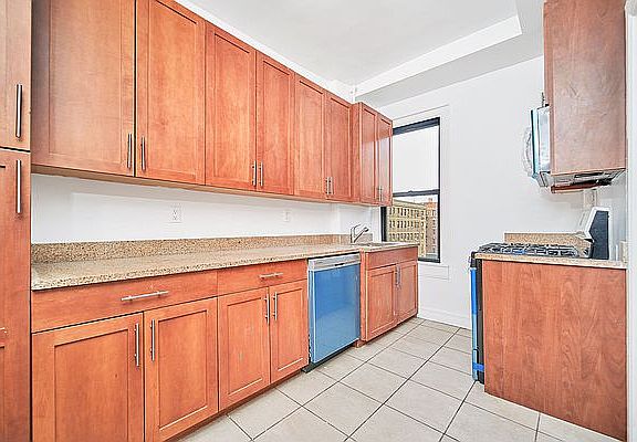 2nd image of 350 Fort Washington Ave APT 3A