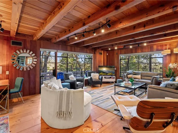 309 Castle Gate Rd, Lake Arrowhead, CA 92352