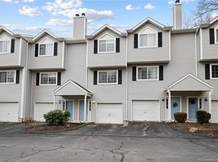 310 Boston Post Rd UNIT 3, Waterford, CT 06385