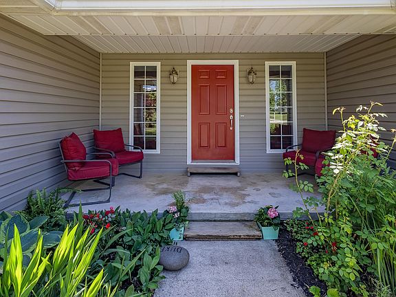 2nd image of 13241 Rolling Hills Ct