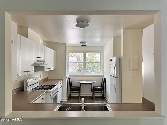 2nd image of 80 Taconic Ave APT 2